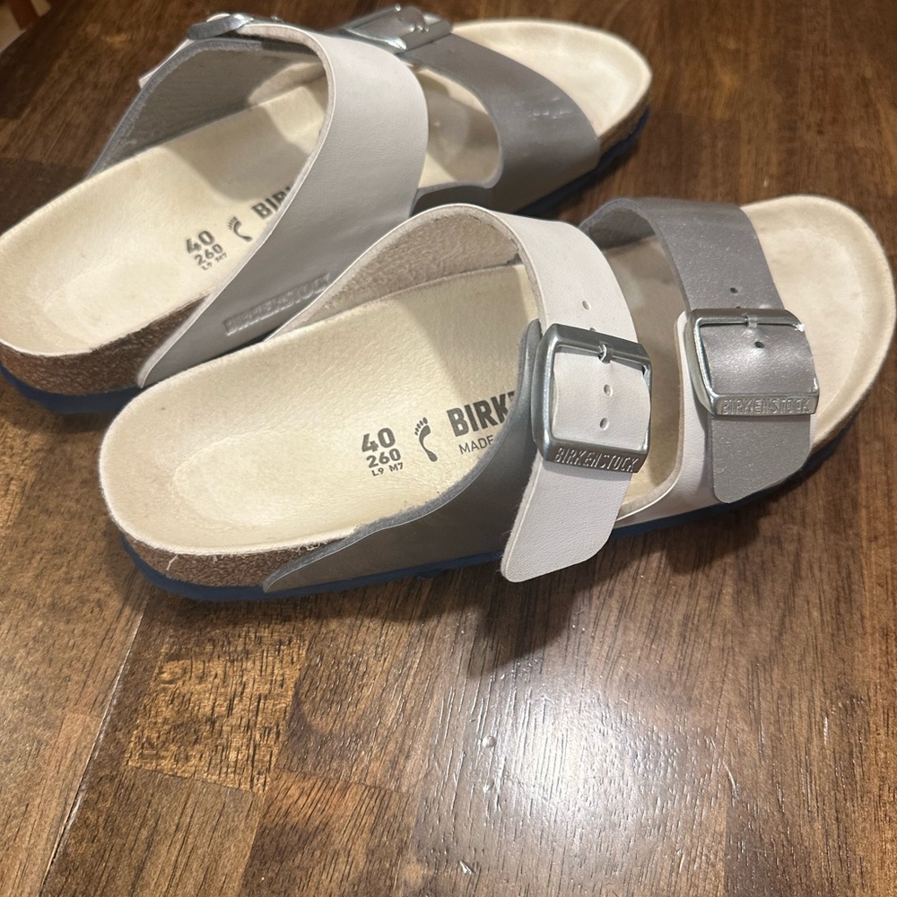 Birkenstock Women’s Metallic Silver Sandals - Picture 2 of 11